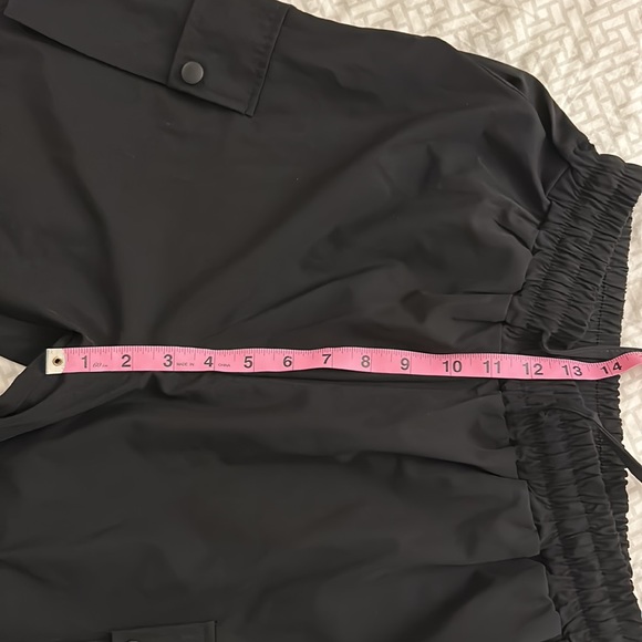 Black High-Waist Cargo parachute joggers with drawstring cuffs - Picture 9 of 9